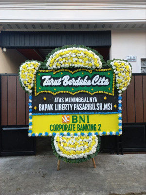 Papan Bunga Duka di Gane Timur